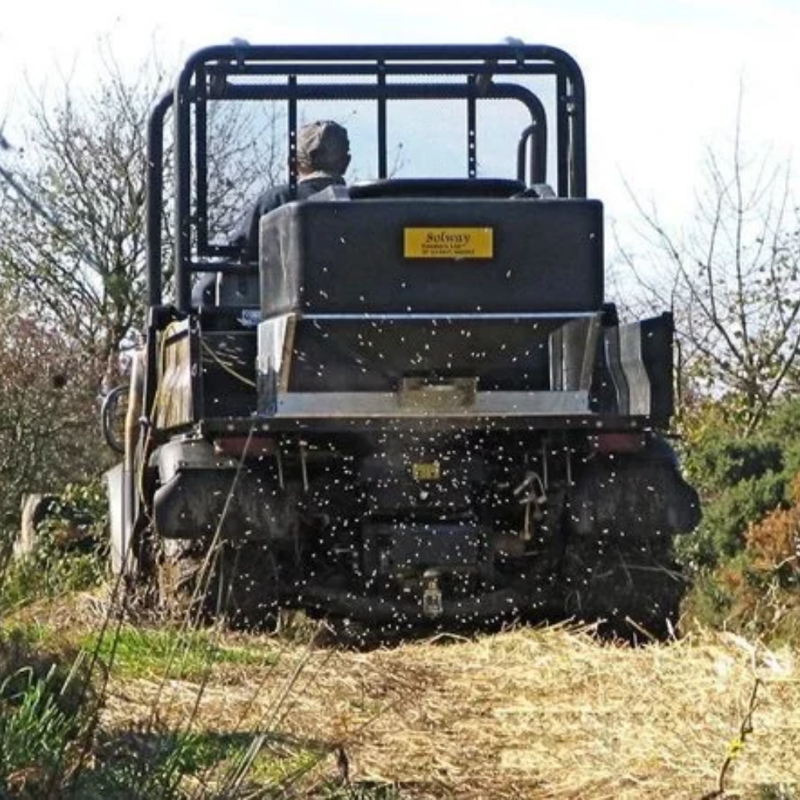 SOLWAY MOBILE MULE/UTV GAME AND POULTRY FEED SPREADER-3